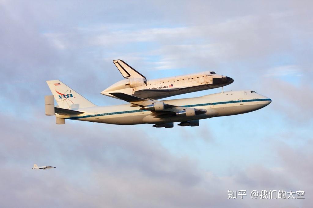 讯息航天美behnken和hurley将spacex的载人龙飞船命名为奋进号