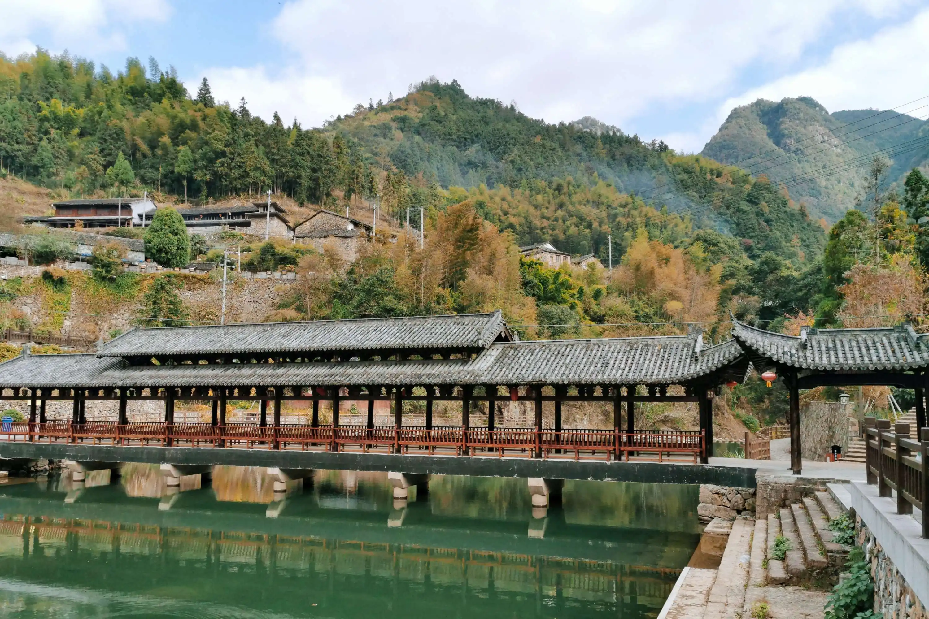 如何把森林康养小镇康养步道规划到位以黄林古村森林康养小镇为例