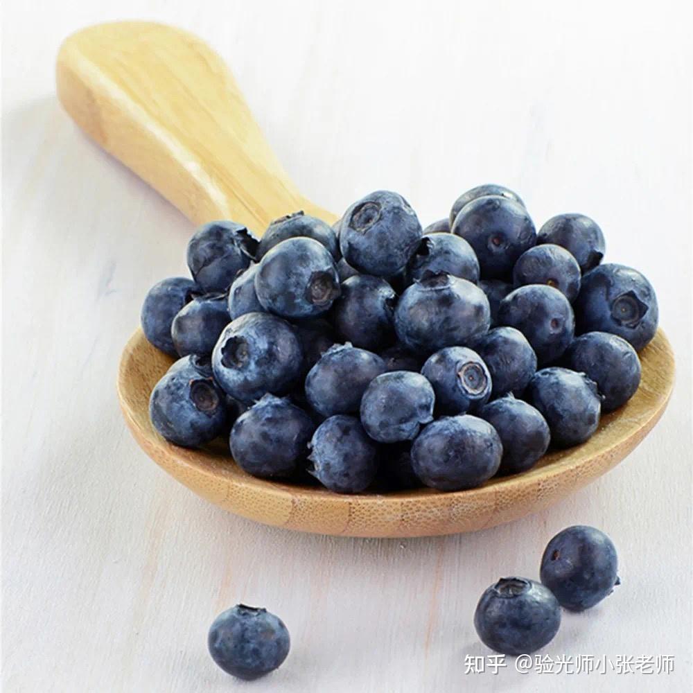 孩子护眼多吃这些食物