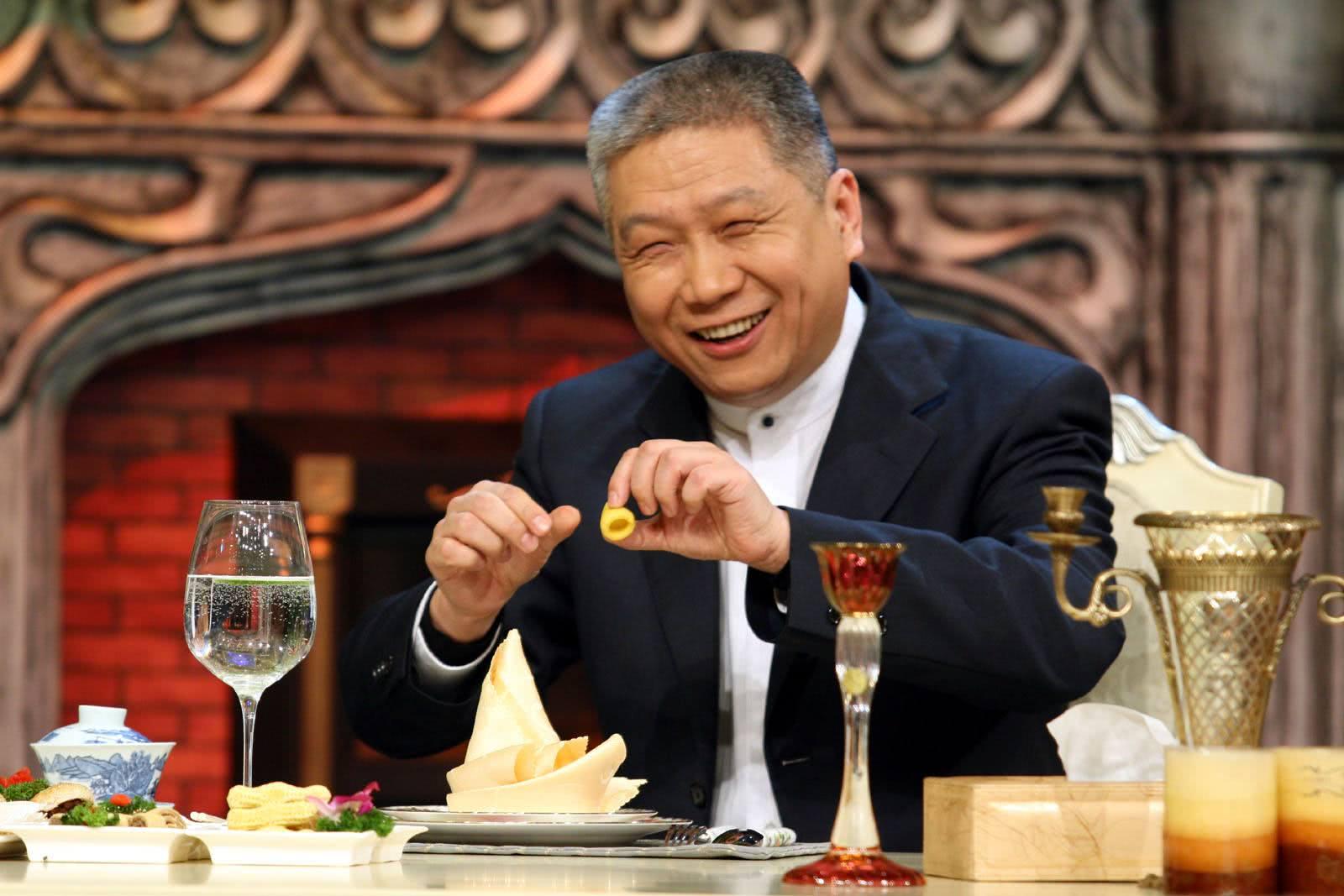 亲兄弟明算账于谦请吴京出演老师好片酬开出新高度