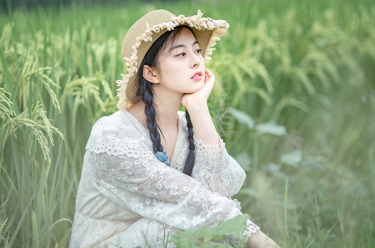 适合一个人的拍照姿势按照这9个姿势拍自然好看照片拍出来