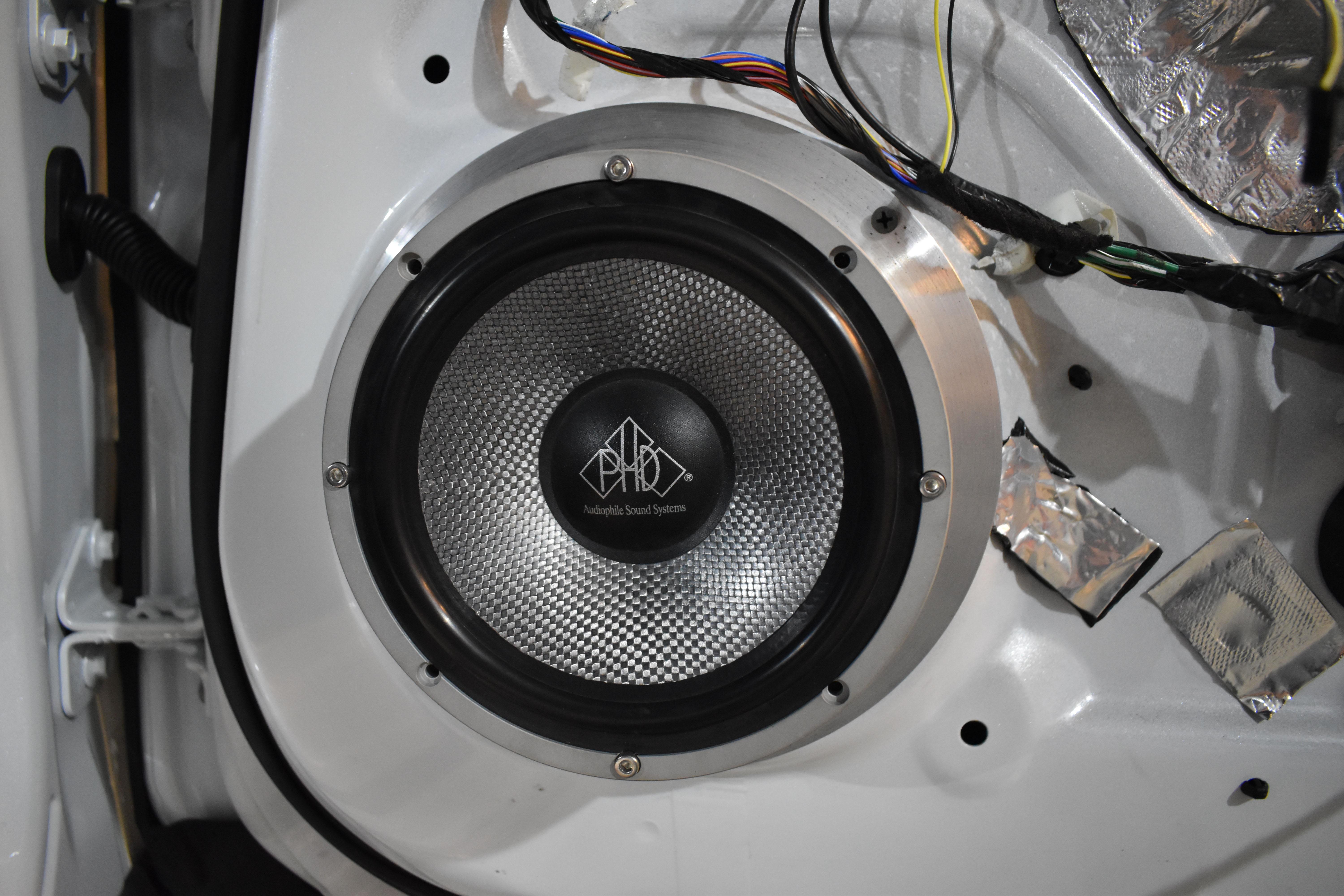 特斯拉的音响再次升级赶快来围观