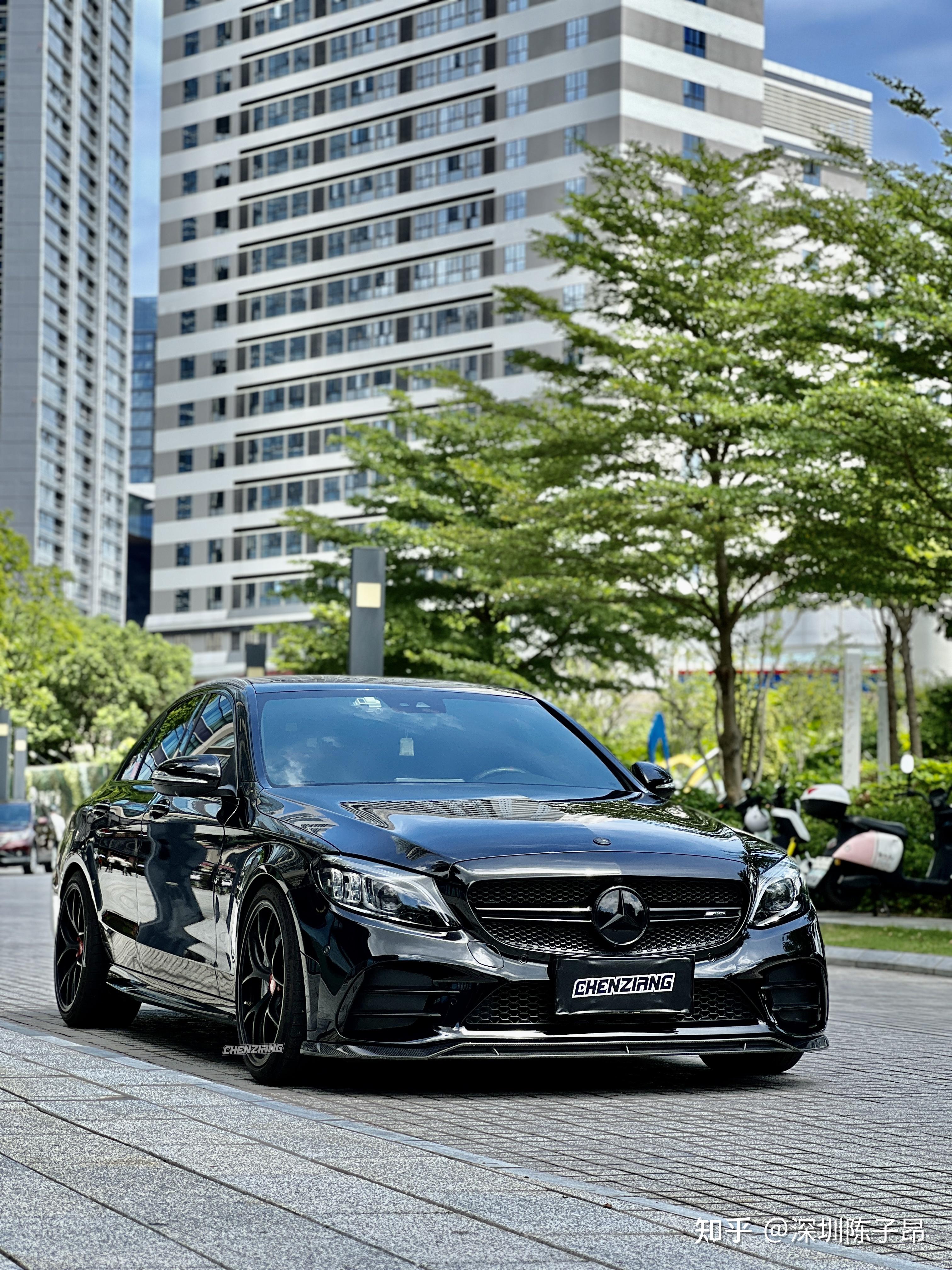 奔驰c级amgc43黑武士低调的猛兽