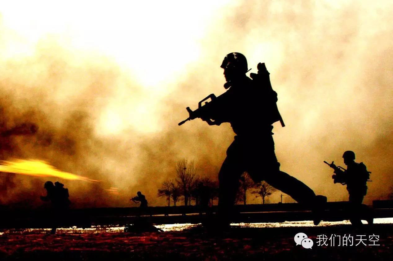 盘点!军人那些最美的逆行瞬间