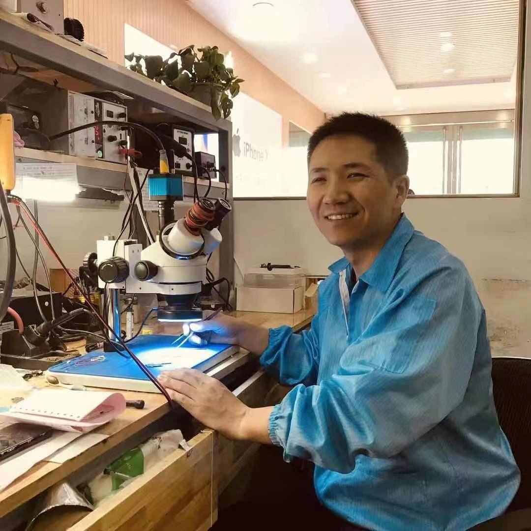 手机反复重启怎么办?别急着刷机,先排查这5个原因