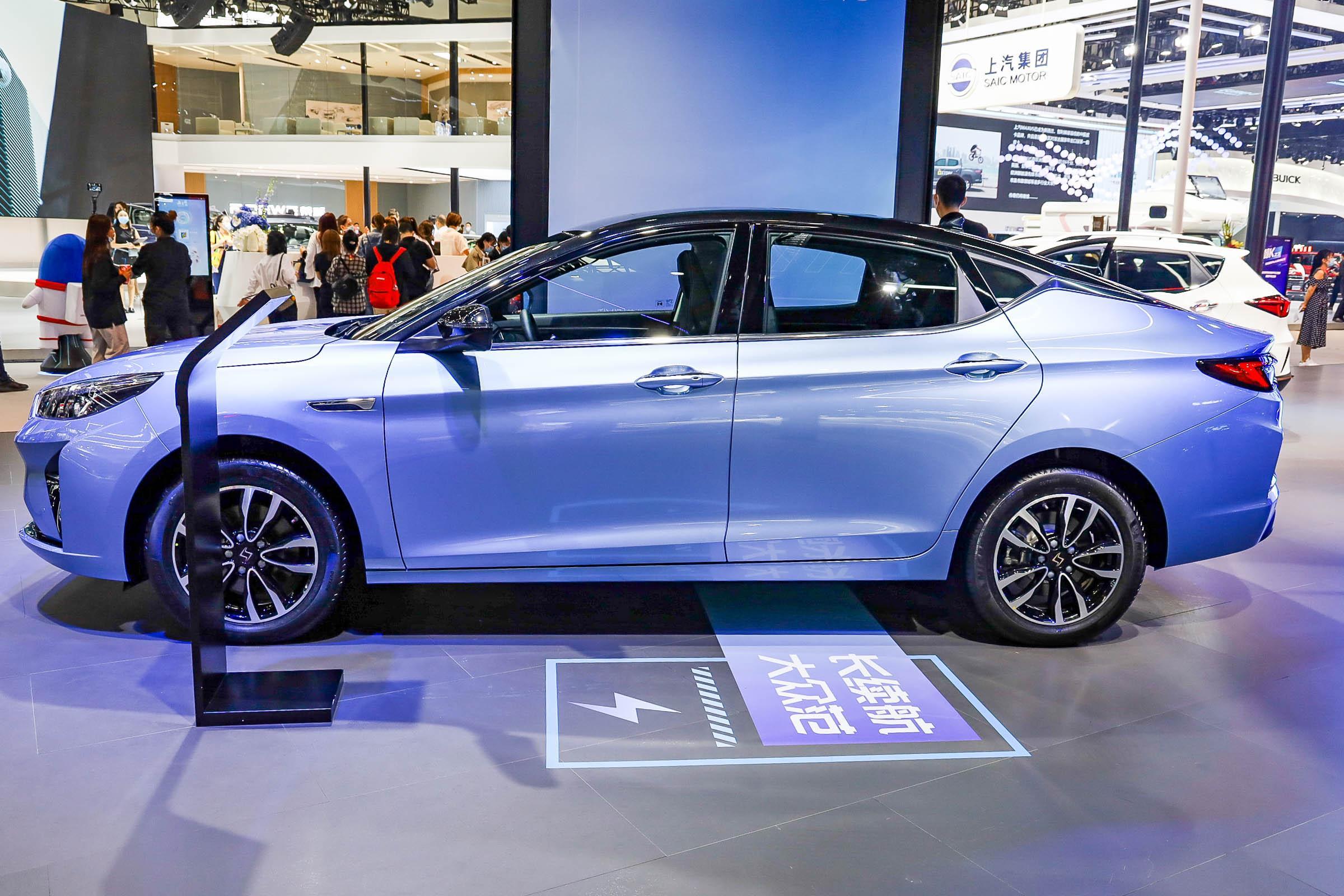 热泵空调402km续航思皓e50a新增换电版上市