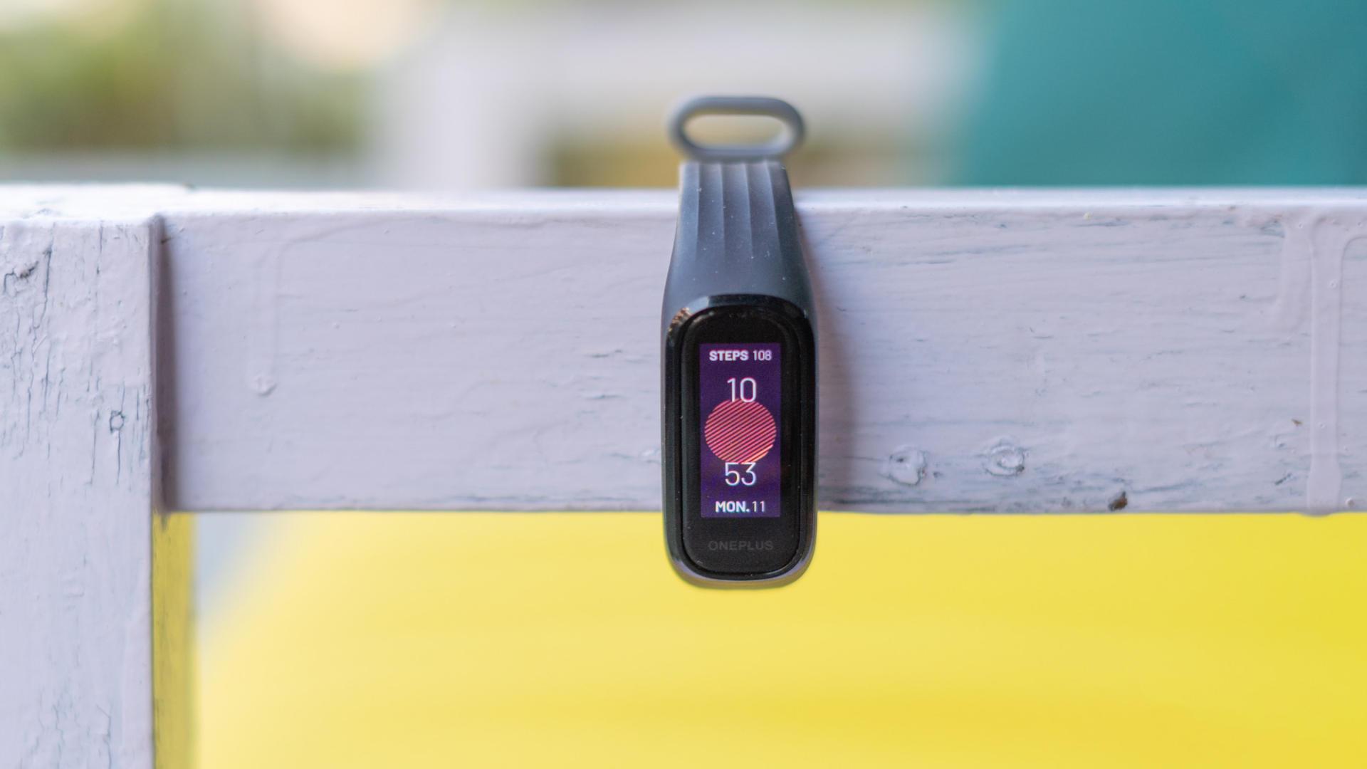 一加手环评测配套应用简陋续航表现糟糕