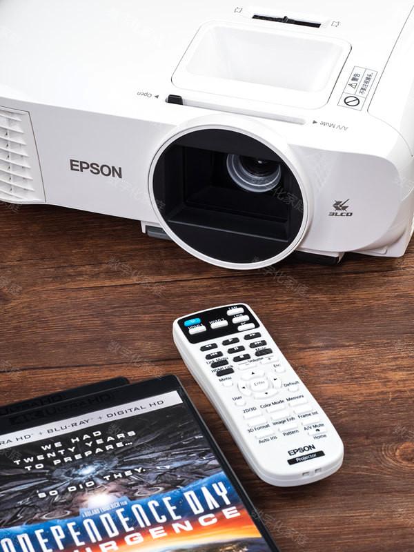 再塑性价比爱普生chtw5400家用投影机