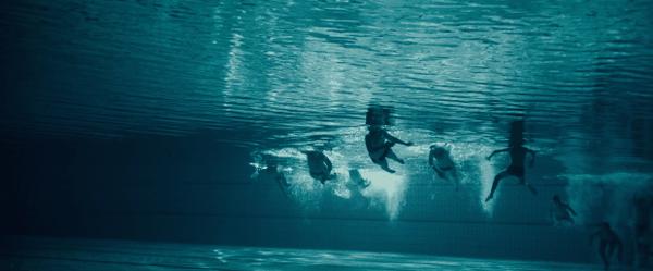 电影《瘟疫》97%好评，这部R级大尺度太狠了