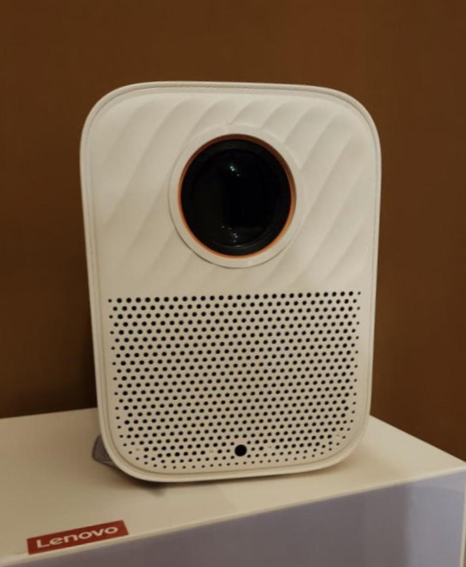 联想小新100s投影仪家用 投影机