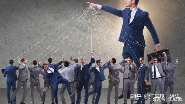 虚假人设操控流量