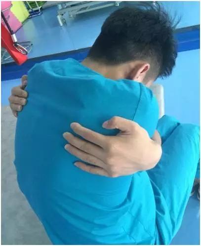 怎样快速解决腰酸背痛 v2-18cd5888c44220c107f6fde384cdfa33_1440w.jpg