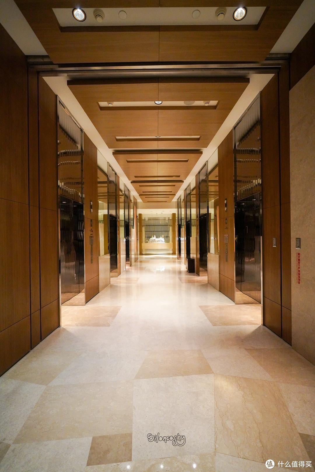 青岛鲁商凯悦酒店