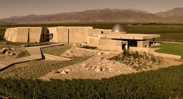 去年,在第 2 届世界最佳酒庄评选活动中,阿根廷门多萨的朱卡迪酒庄再