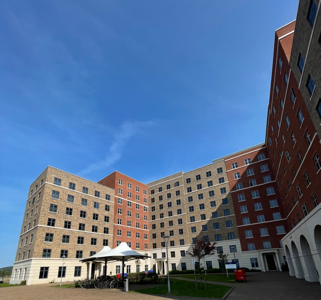 "全英最美大学之一"斯旺西大学