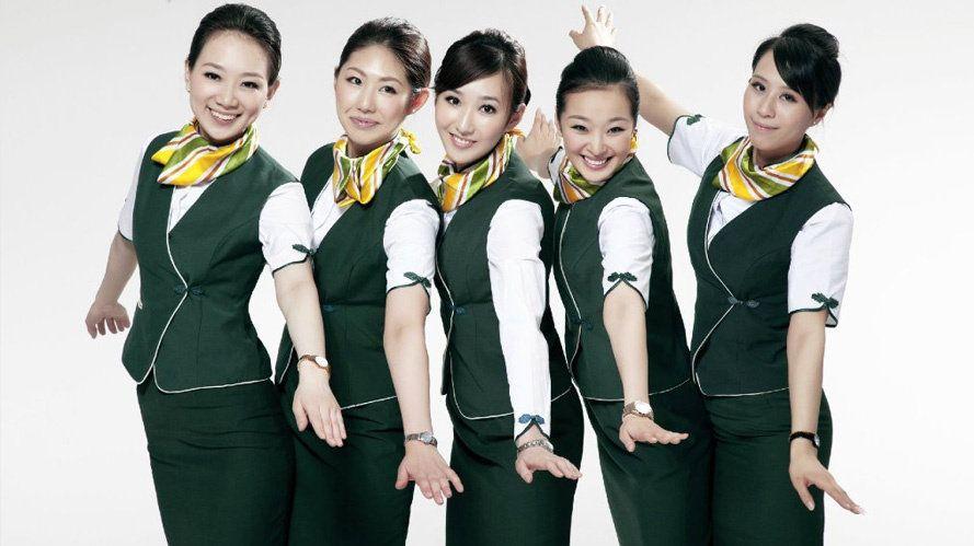 ▼春秋航空公司▼中国国际航空公司国内部分分别展现了自己独特的文化