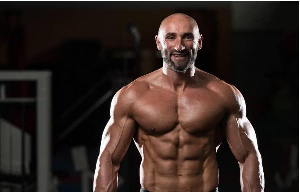 在家怎么练胸肌图解 v2-19b9f2506864923f543ea795faa731b3_r.jpg