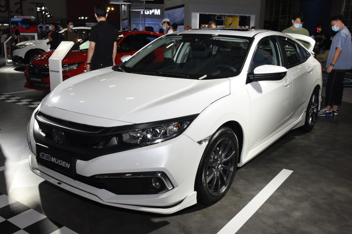 1199万的平民跑车全新本田思域外观炫酷10月份卖出22907台