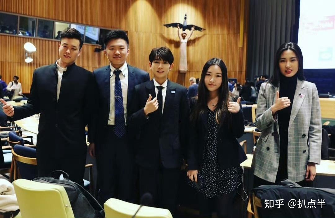 王源疑似恋爱,细节被扒:tfboys已长大,每位的绯闻都挺离谱 - 知乎
