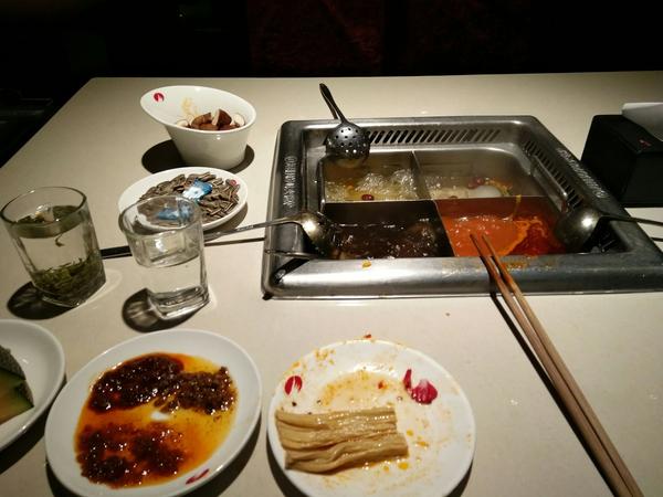 一个人吃火锅是一种什么样的体验?