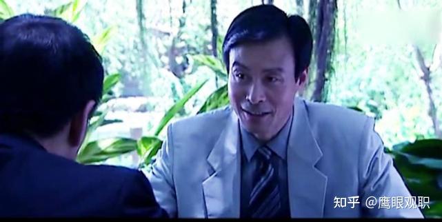 我这个人就是喜欢撒钱谈谈兆辉煌三把刀子中的金钱利诱简直是无往而不