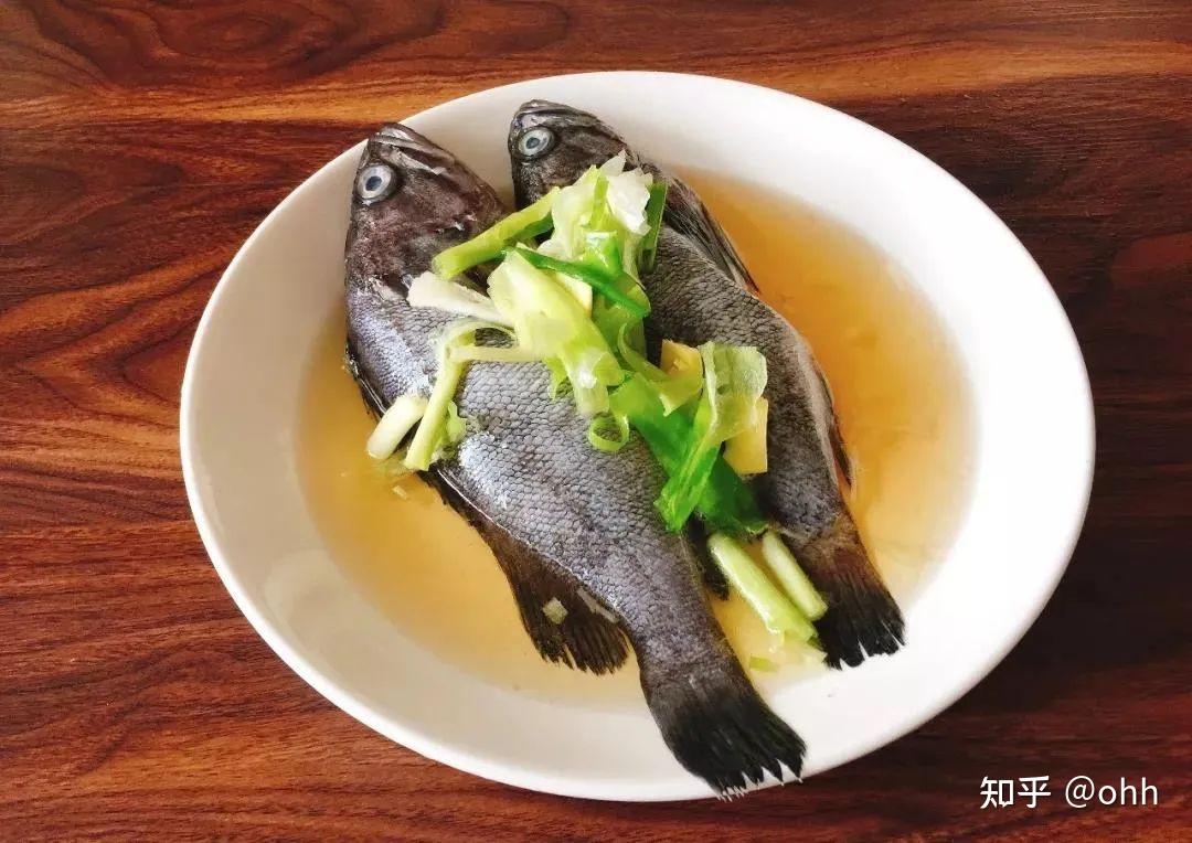 擦除后再次用清水冲洗干净;01清蒸黑头鱼做法如下尤其适用于身体虚弱