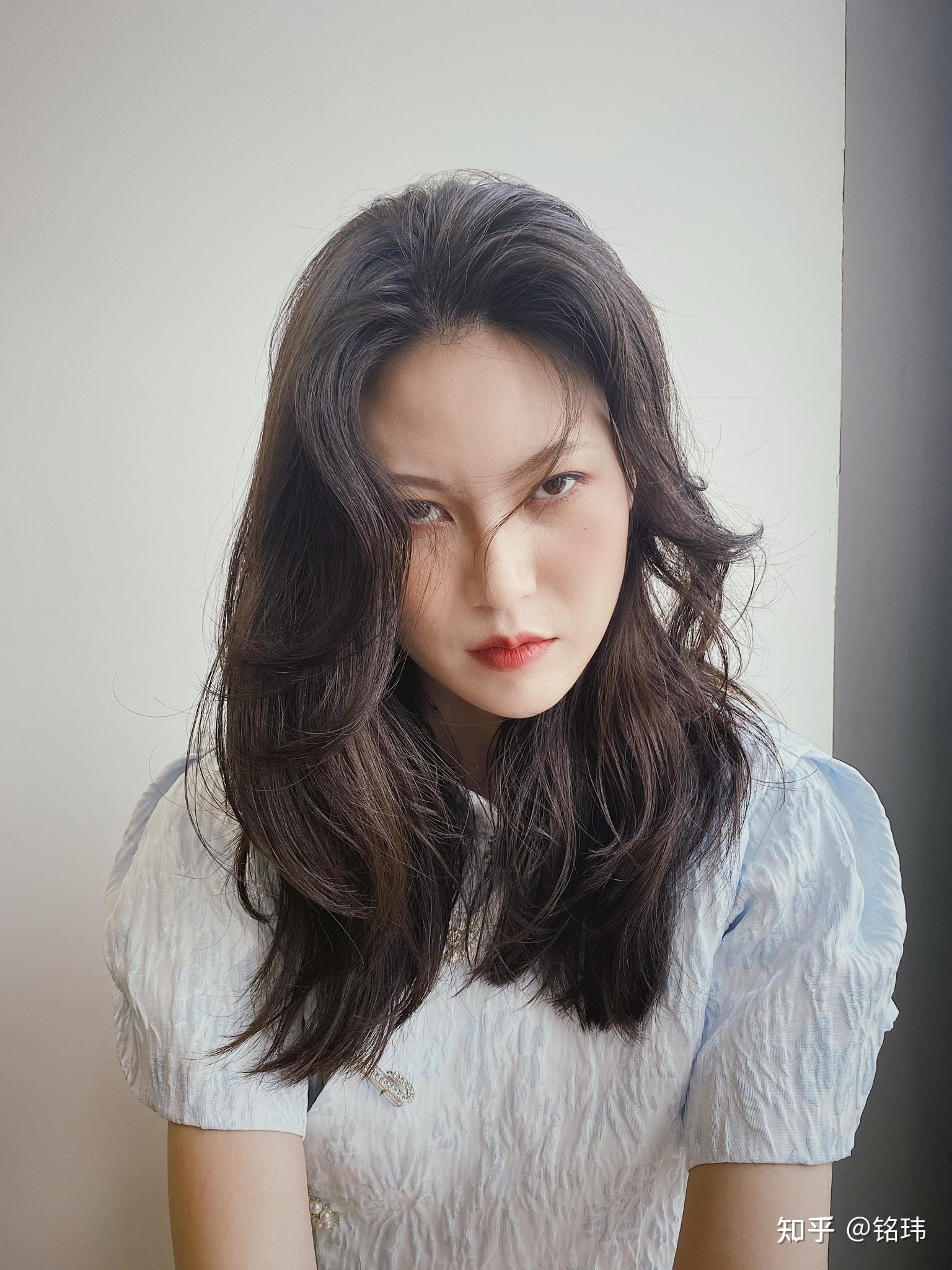慵懒法式卷发 v2-1b054ba3627f8100043d4d0bdd824bb7_r.jpg