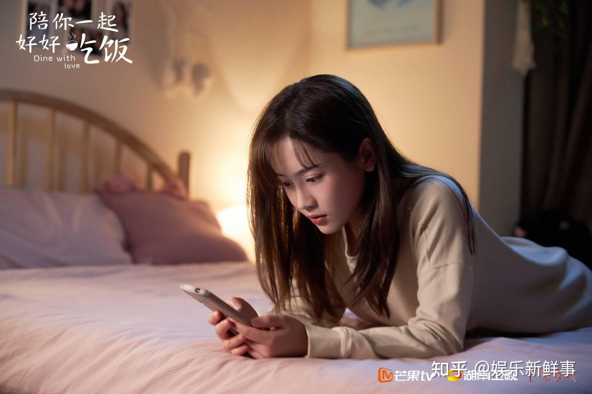 郑湫泓哭戏展演技实力甜妹的爆发力也不容小觑