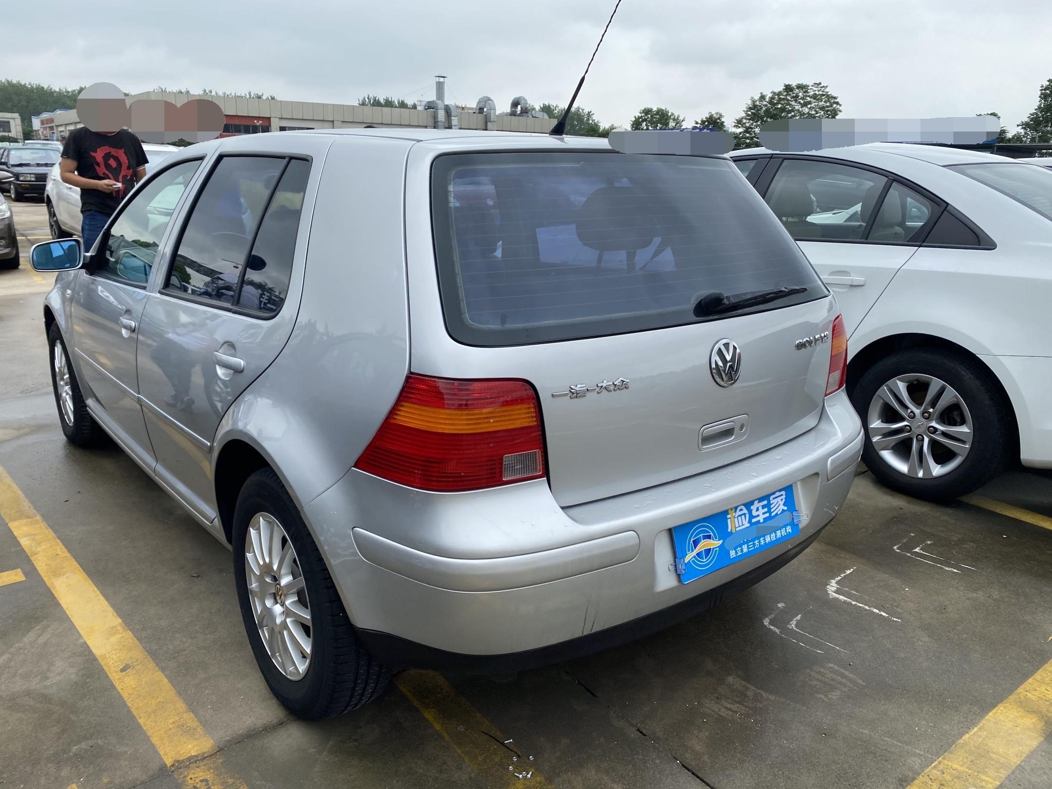 成都到武汉奔波1000km只为花1万6买辆04年的大众高尔夫图啥