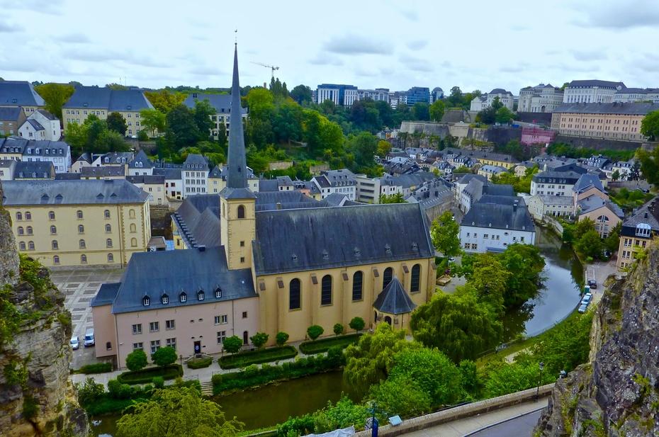 卢森堡移民:国土面积虽小,却是世界上最富裕的国家!