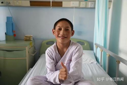 支持爱佑慈善基金会爱心大使王力宏为先心病患儿捐赠