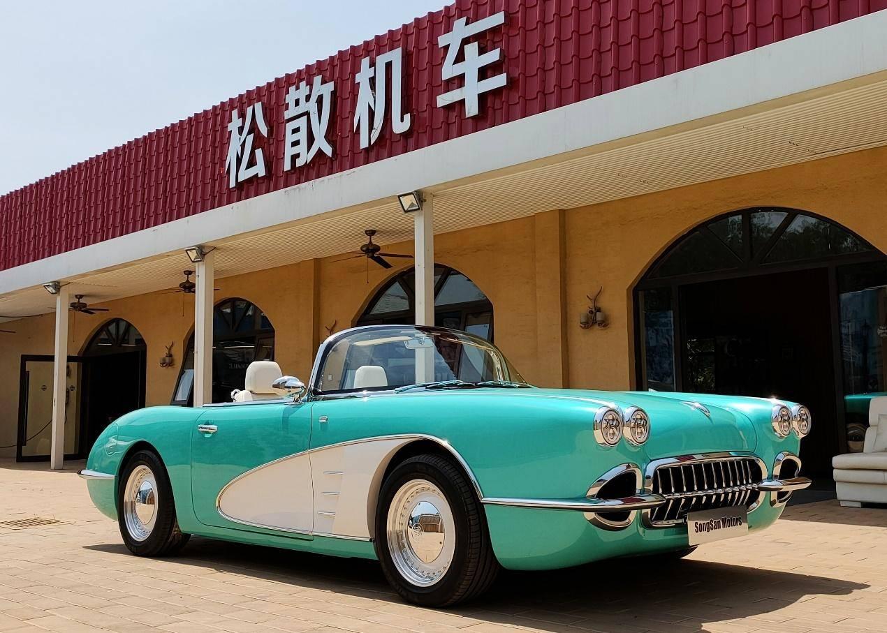 近日,继新古典硬顶敞篷跑车ss dolphin(海豚)之后,松散机车另一款新