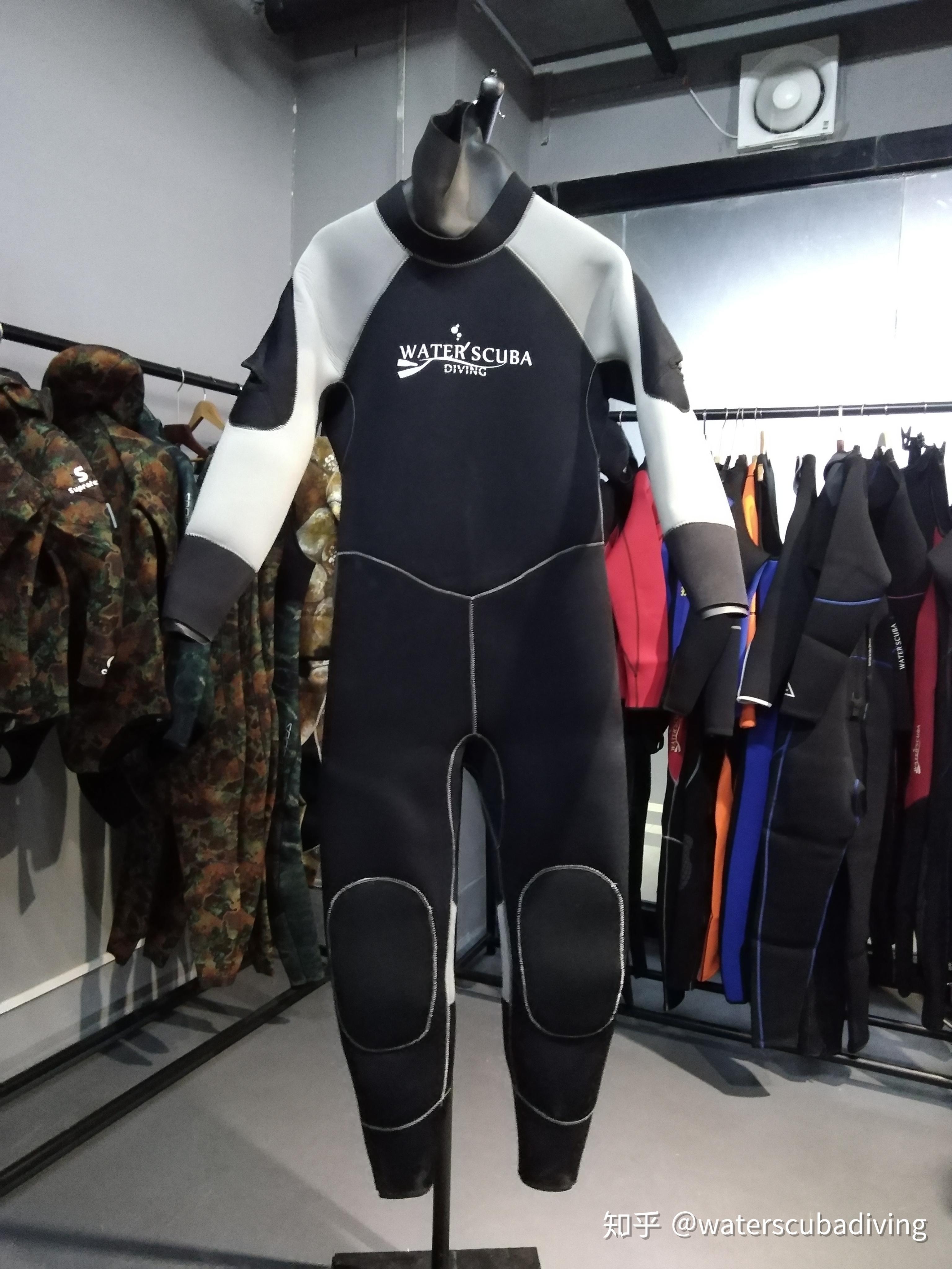 water scuba半干式潜水服