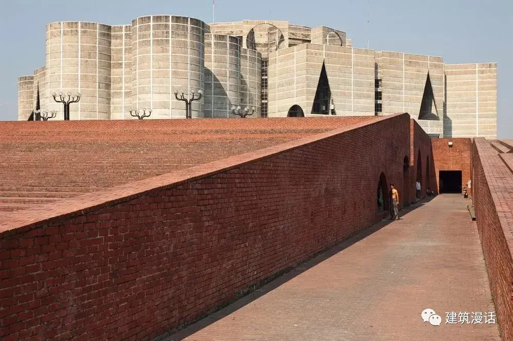建筑大师路易斯康孟加拉国达卡议会大厦