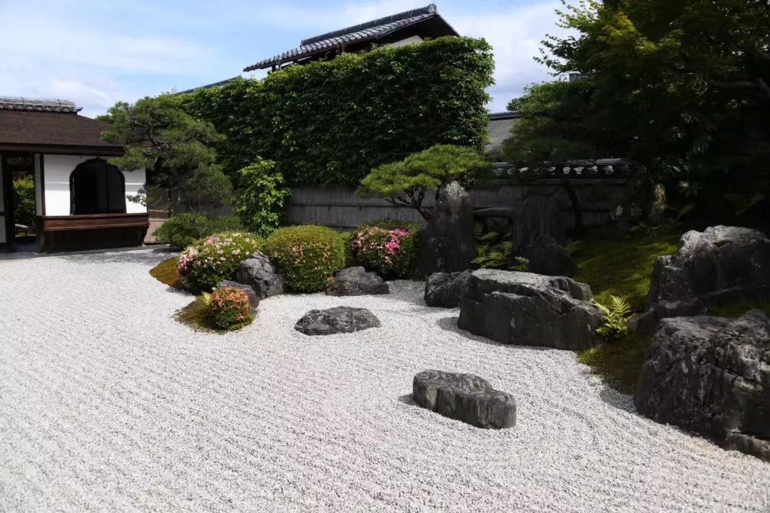 30个日式庭院设计案例，禅意之美！ - 知乎