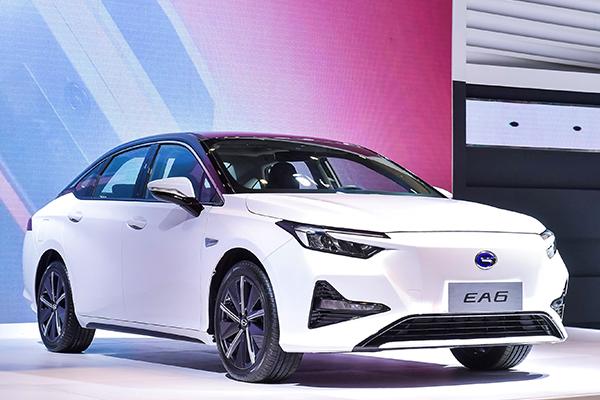 首款纯电轿车广汽本田ea6亮相海口新能源车展