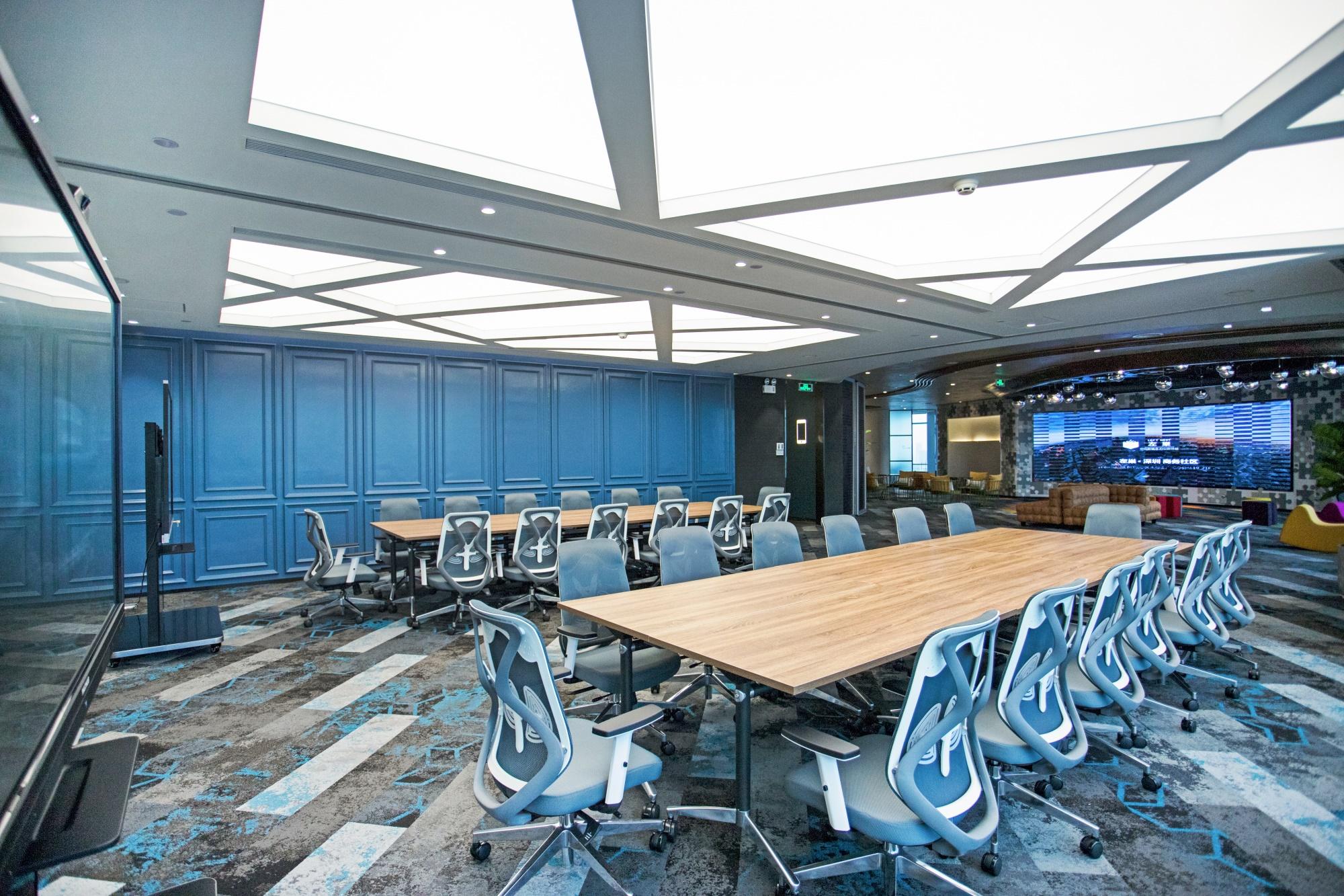 推荐样式:剧院式会议空间推荐:组合会议室适用场景:分享课程,主题沙龙