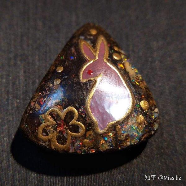 有没有哪些好看的欧泊饰品设计