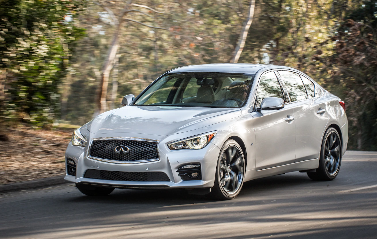 回归家庭的跑车杀手,英菲尼迪q50s才开三年含泪贬值15万 - 知乎