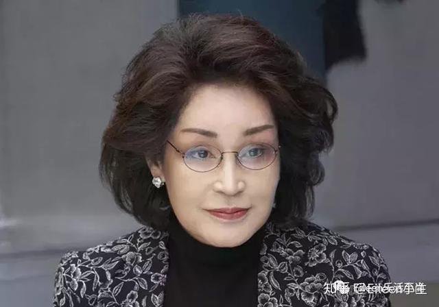 被豪门前夫家封杀三星弃妃逆风翻红主宰自己变百亿女王