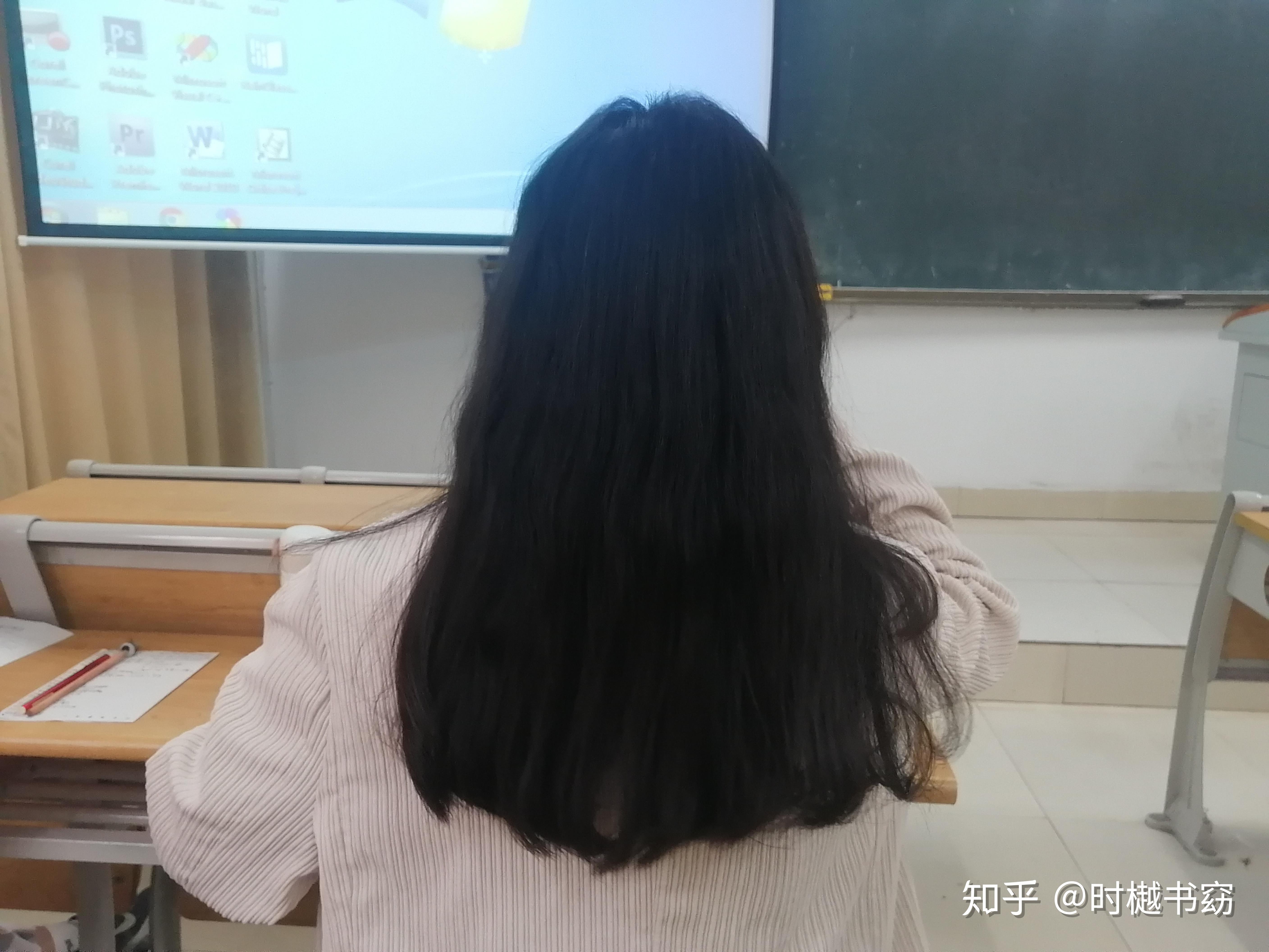 自己怎样给自己剪马尾 v2-1cde3263023c5d1b2a8b16c0881b62e3_r.jpg