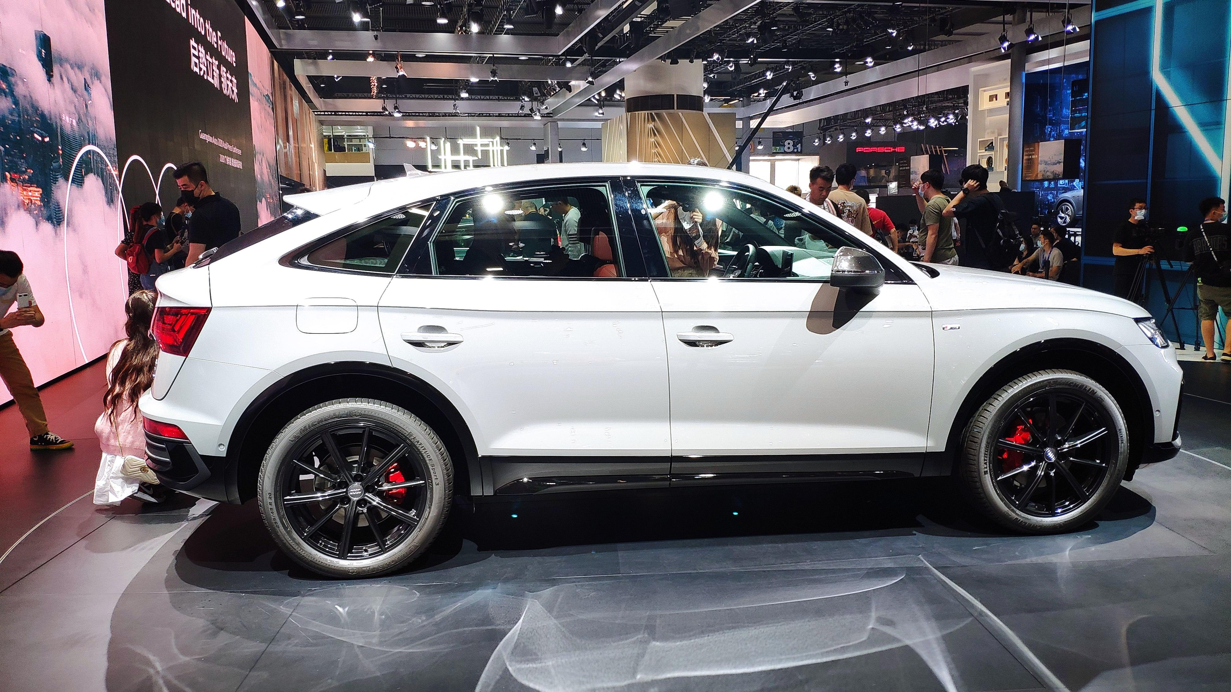 2020广州车展奥迪q5lsportback实车运动感堪比奥迪q8