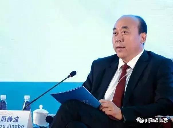 10月31日,王海怀先生,孙子宇先生因工作调动,辞去中国交通建设股份