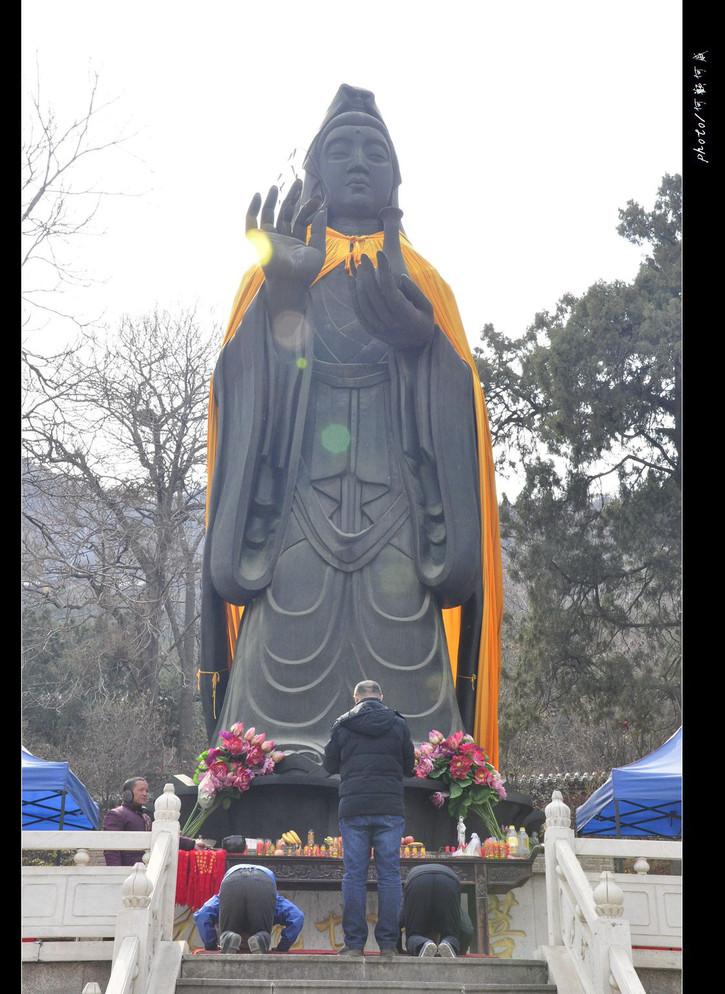 一日千佛山多少痴嗔贪二