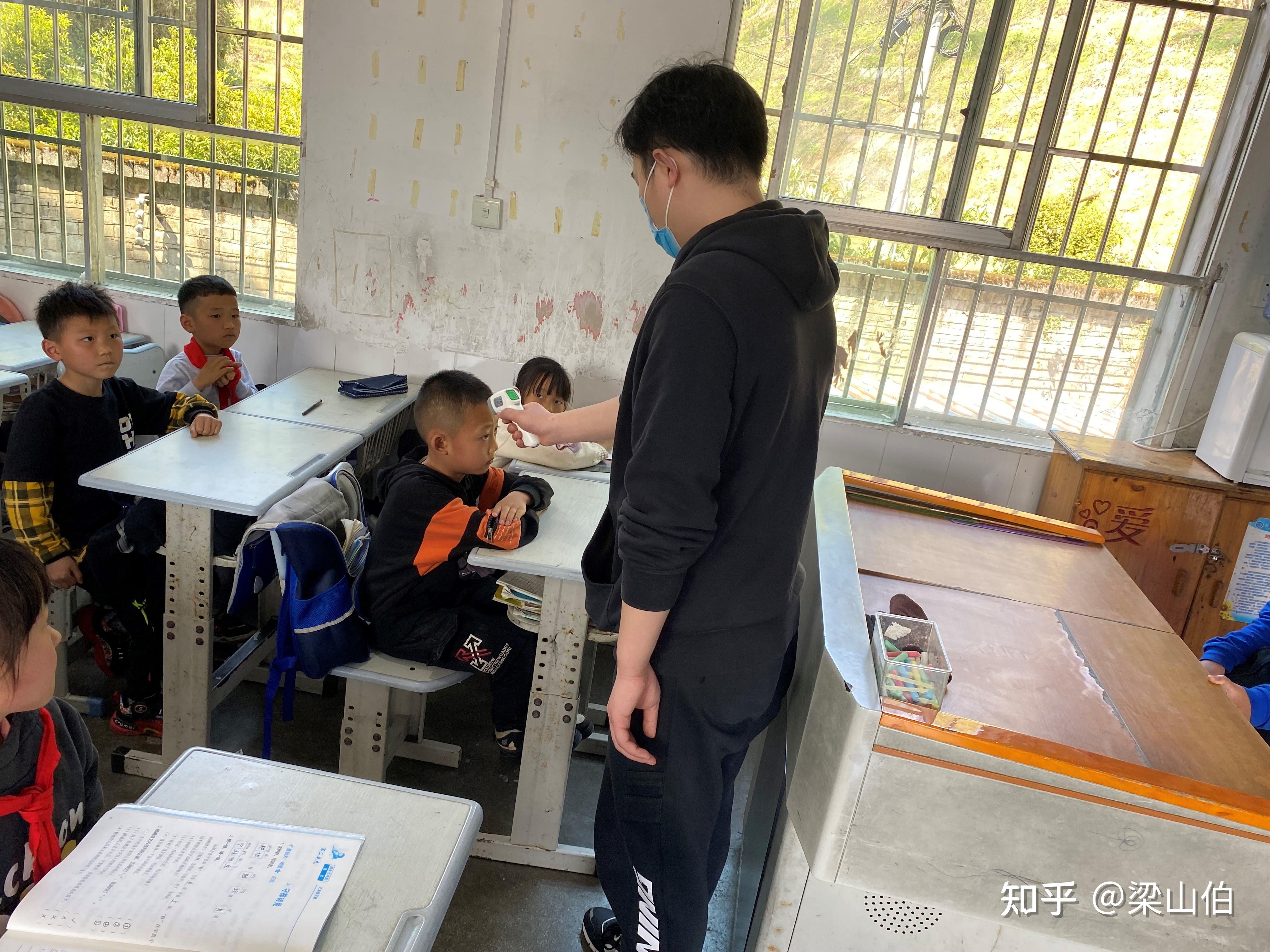 防疫不松懈 演练筑防线——息烽县温泉小学举行疫情常态化防控演练