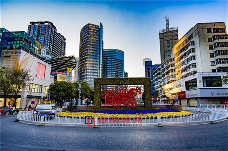 五华区是昆明传统商业中心,尽管今年疫情对商业影响不小,但五华区的经济增速不俗 - 知乎
