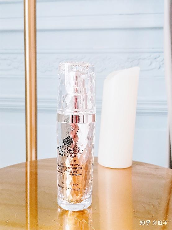 25岁肌肤分水岭安婕妤小金瓶为你保驾护航