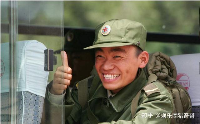 最近王宝强的哥哥,王建永也曝光在大众的眼皮底下,王建永是王宝强的亲