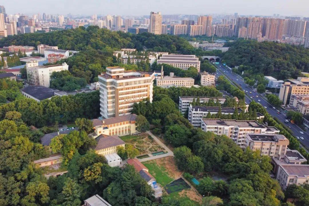 在河海大学有这样一份开学建面礼