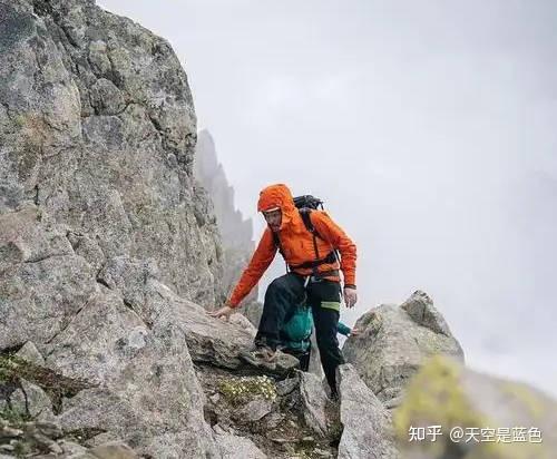 徒步登山者带什么耳机?十款性价比运动耳机分享,精准不踩坑